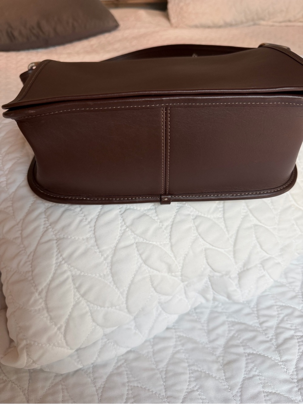 The Coach Patricia Legacy Re-edition 1997 in Maple with Silver hardware - Picture 6 of 7
